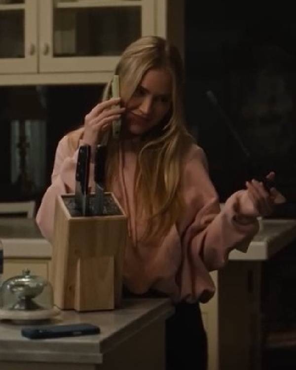 Scream-7-Michelle-Randolph-Pink-Hoodie.jpg Scream-7-Michelle-Randolph-Pink-Hoodie.jpg