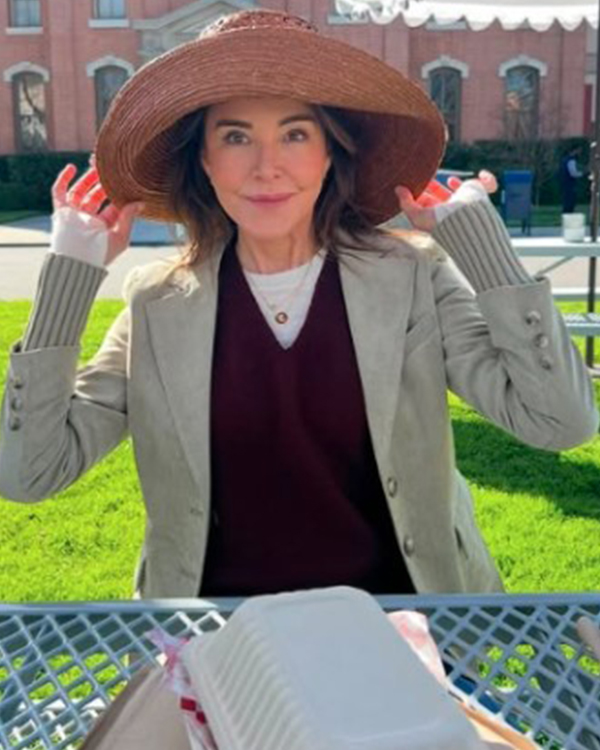 Shrinking-S03-Christa-Miller-Grey-Blazer.jpg Shrinking-S03-Christa-Miller-Grey-Blazer.jpg