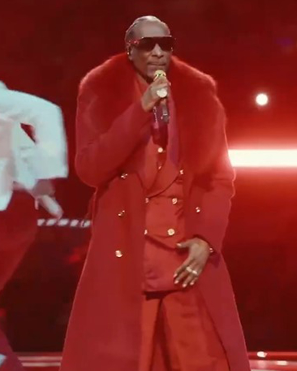 Snoops-Holiday-Halftime-Party-Snoop-Dogg-Red-Coat3.jpg Snoops-Holiday-Halftime-Party-Snoop-Dogg-Red-Coat3.jpg