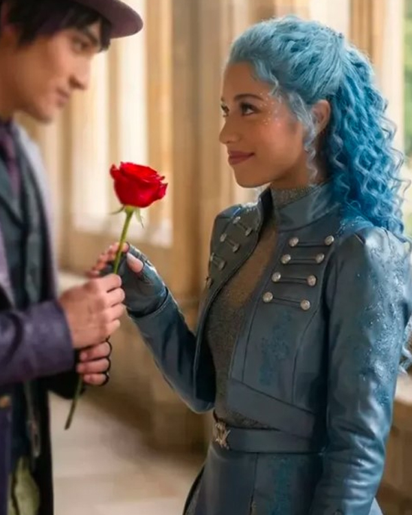 Chloe-Descendants-Wicked-Wonderland-Blue-Jacket1.jpg Chloe-Descendants-Wicked-Wonderland-Blue-Jacket1.jpg