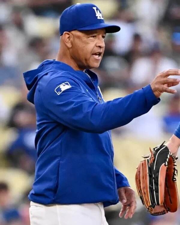 Dave-Roberts-Los-Angeles-Dodgers-Hoodie1.jpg Dave-Roberts-Los-Angeles-Dodgers-Hoodie1.jpg