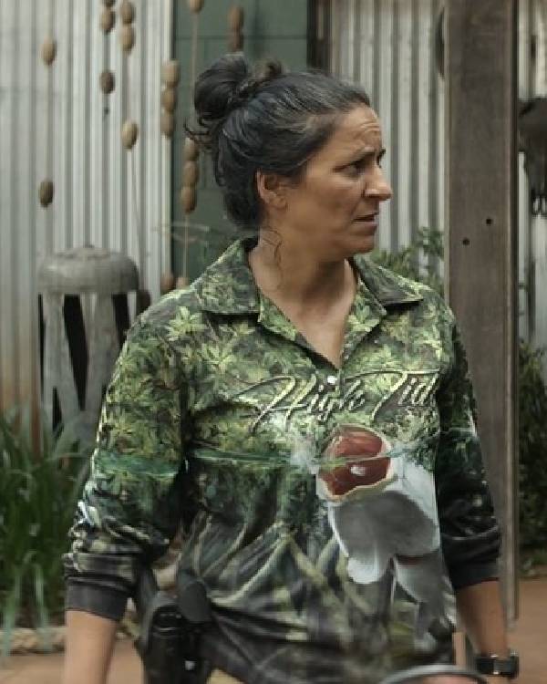 Deadloch-S02-Eddie-Redcliffe-Graphic-Printed-Polo-Shirt.jpg Deadloch-S02-Eddie-Redcliffe-Graphic-Printed-Polo-Shirt.jpg