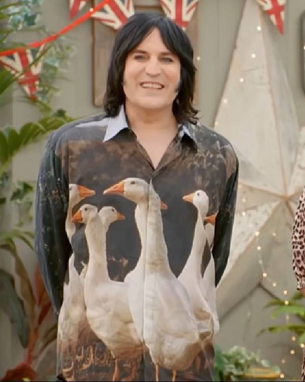 Great-Celebrity-Bake-Off-Noel-Fielding-Geese-Print-Shirt.jpg Great-Celebrity-Bake-Off-Noel-Fielding-Geese-Print-Shirt.jpg