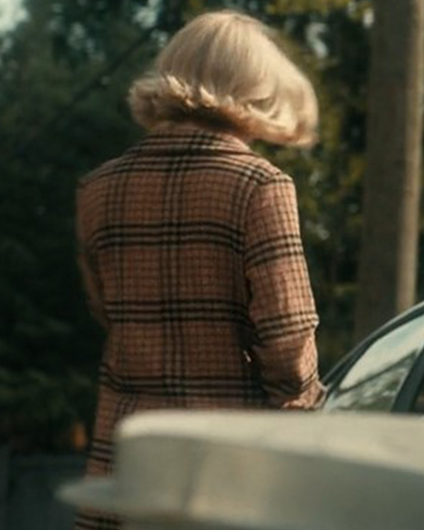 Scarpetta-Rosy-McEwen-Brown-Plaid-Coat3.jpg Scarpetta-Rosy-McEwen-Brown-Plaid-Coat3.jpg