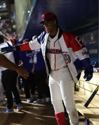 Team-Dominican-Republic-Home-Run-Jacket.jpg
