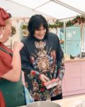 The-Great-British-Baking-S09-Noel-Fielding-Oversized-Shirt.jpg